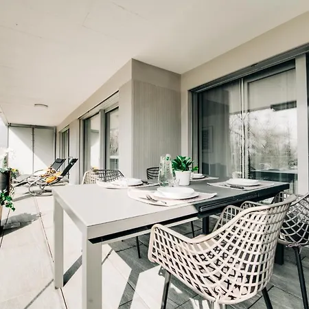 Linda Terrace By Quokka 360 - Modern One-bedroom Flat With Sun Terrace דירה