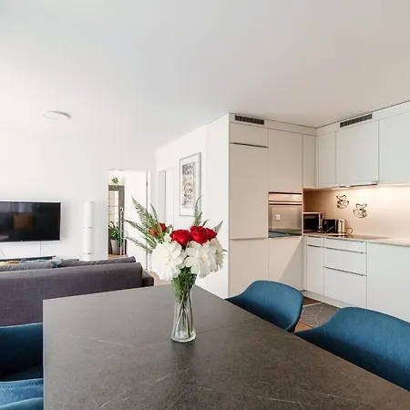 아파트 Linda Terrace By Quokka 360 - Modern With Spacious Private Terrace