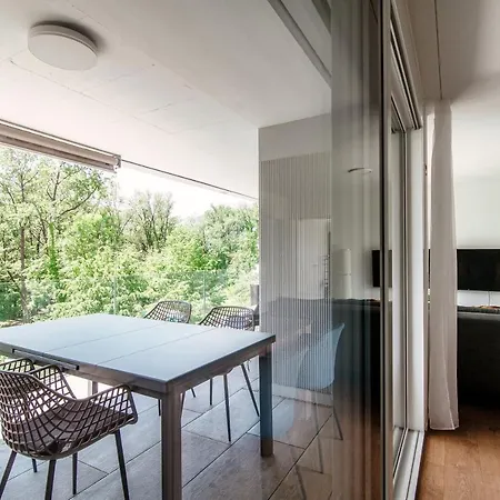 Linda Terrace By Quokka 360 - Modern One-bedroom Flat With Sun Terrace לוקרנו