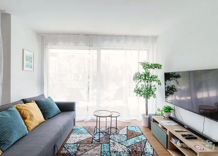 Linda Terrace By Quokka 360 - Modern One-bedroom Flat With Sun Terrace 아파트 로카르노