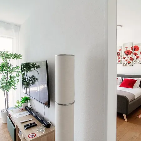 Lägenhet Linda Terrace By Quokka 360 - Modern One-bedroom Flat With Sun Terrace